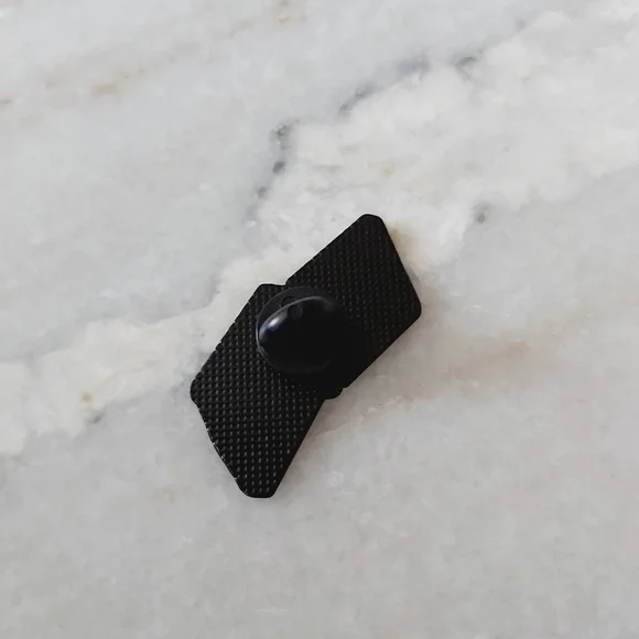 Last One⭐Gameboy Advance Enamel Pin - Picture 4 of 5